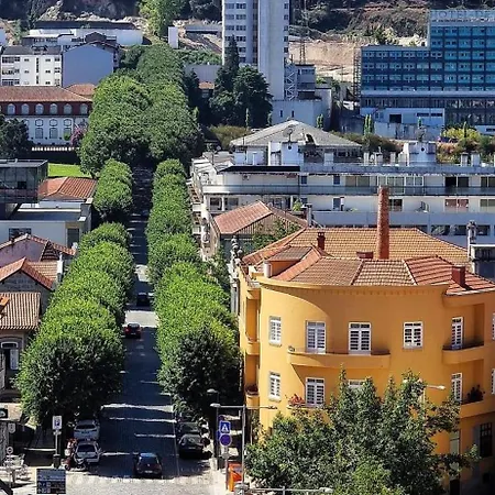 아파트 Ferreira's House *