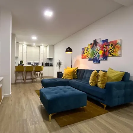 Ferreira's House * 吉马良斯